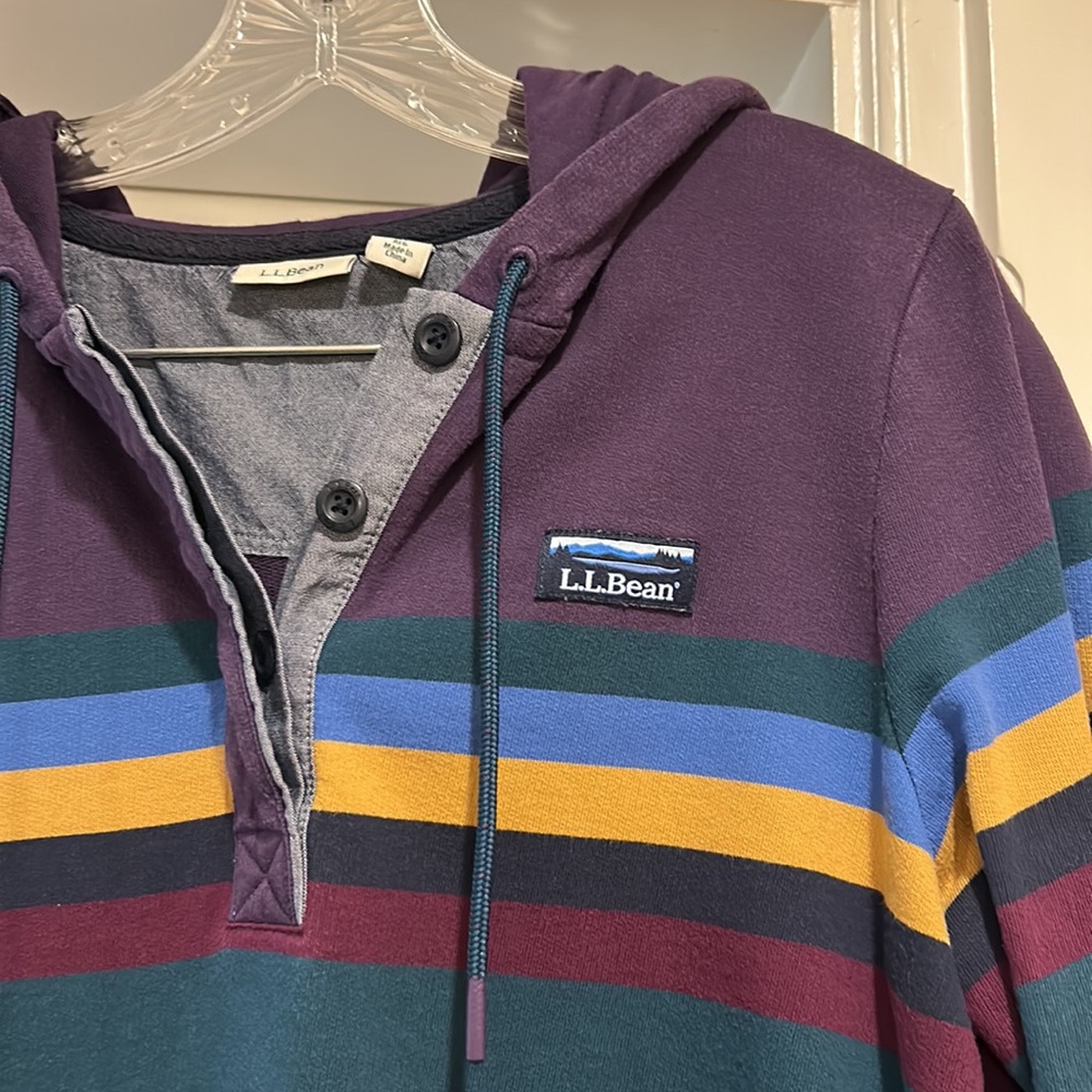 LL Bean Hoodie. Medium